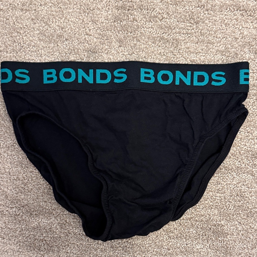 Bonds mens Black Briefs with Teal Waistband